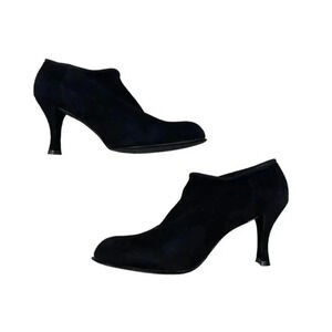 Stuart Weitzman Size 7.5 Sueded‎ Black Slip on Heeled Bootie